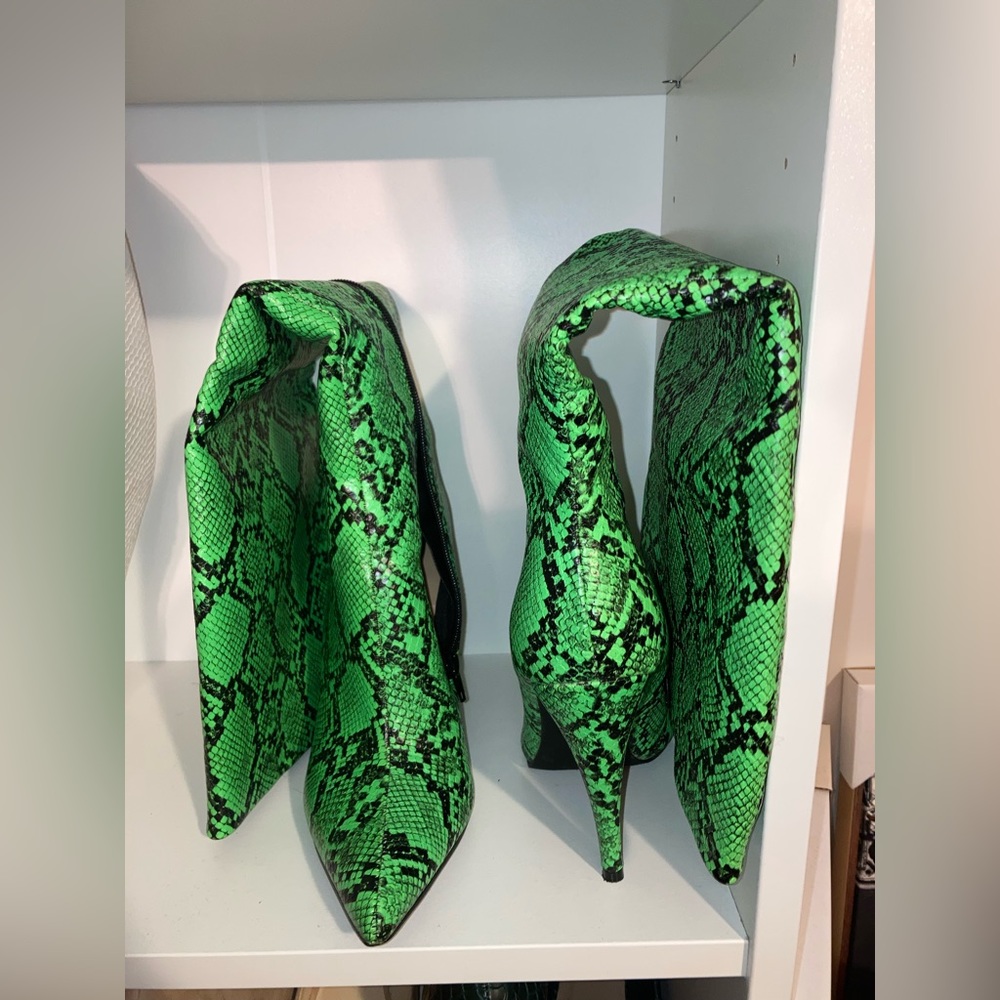 Green Snake Print Knee Boots Size 8.5